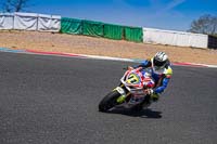 enduro-digital-images;event-digital-images;eventdigitalimages;mallory-park;mallory-park-photographs;mallory-park-trackday;mallory-park-trackday-photographs;no-limits-trackdays;peter-wileman-photography;racing-digital-images;trackday-digital-images;trackday-photos